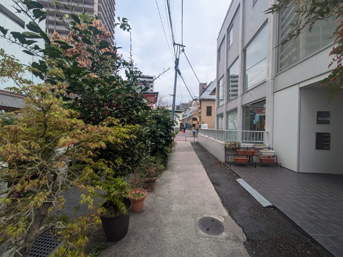 v20250904150706/fresh/building/J00100359528_2
