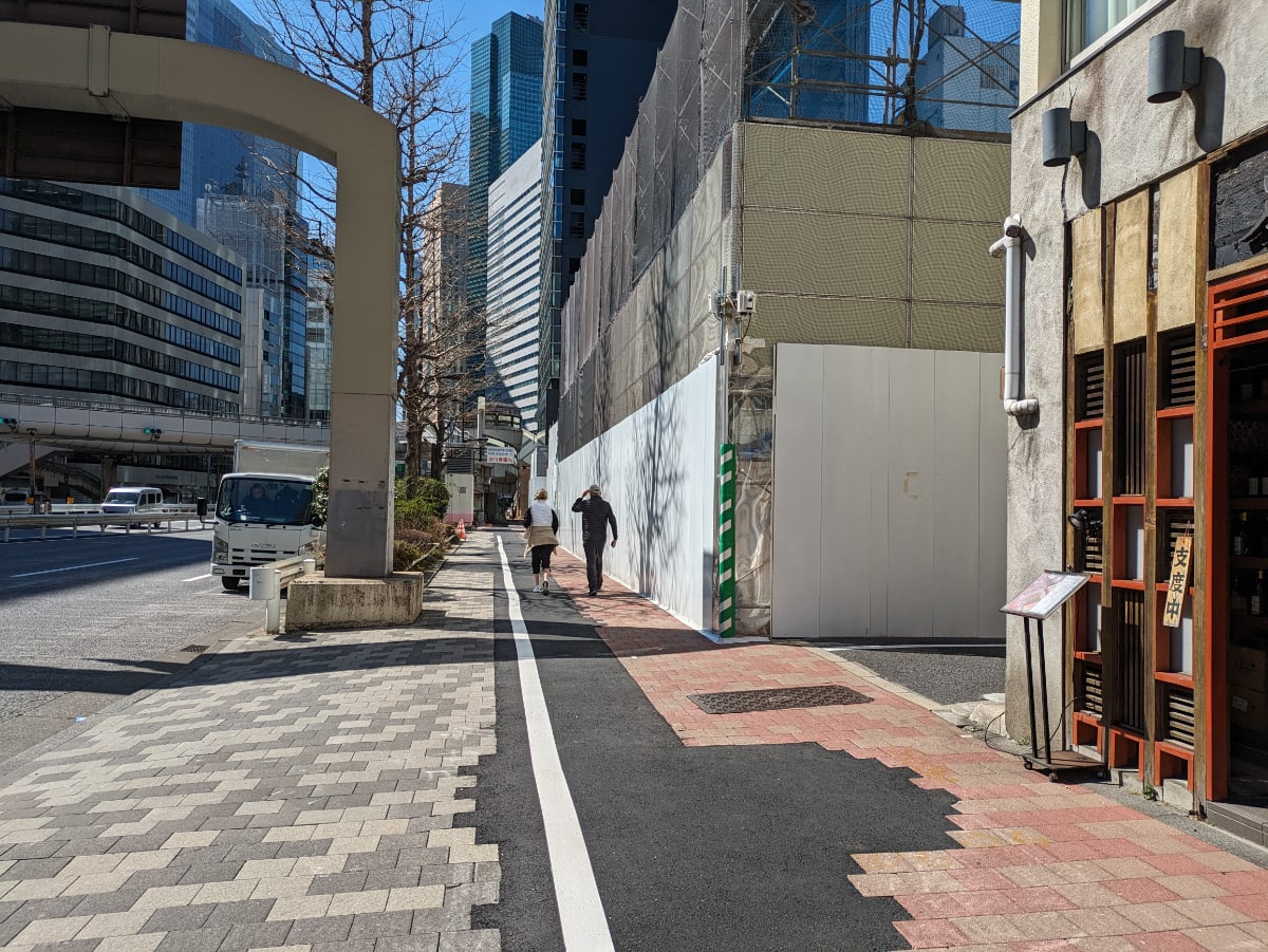 v20250904150706/fresh/building/J00100369815_2