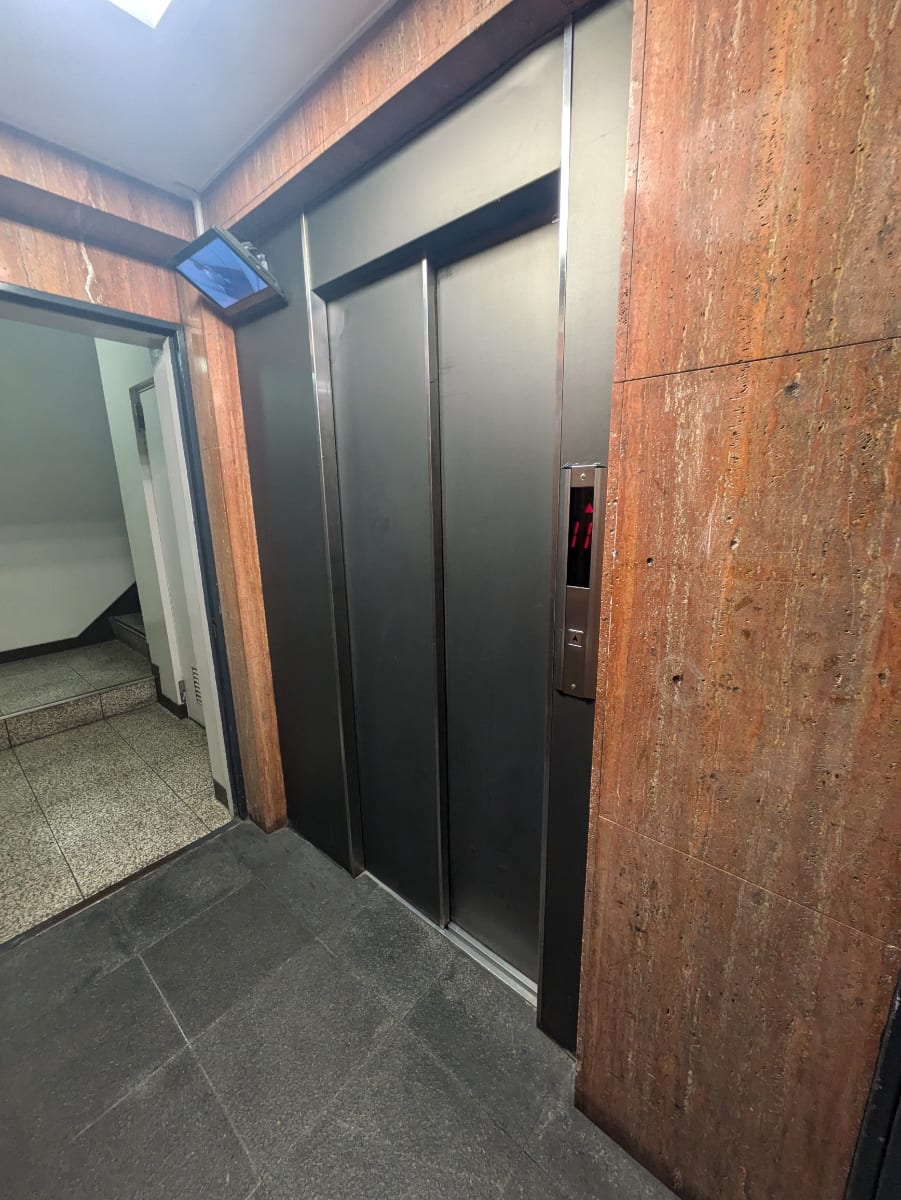 v20250904150706/fresh/building/J00100380042_4