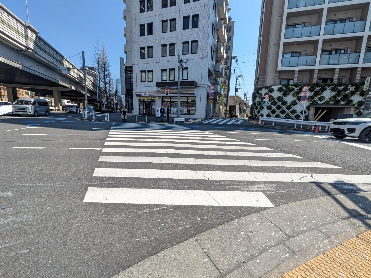 v20250904150707/fresh/building/J00100374320_13