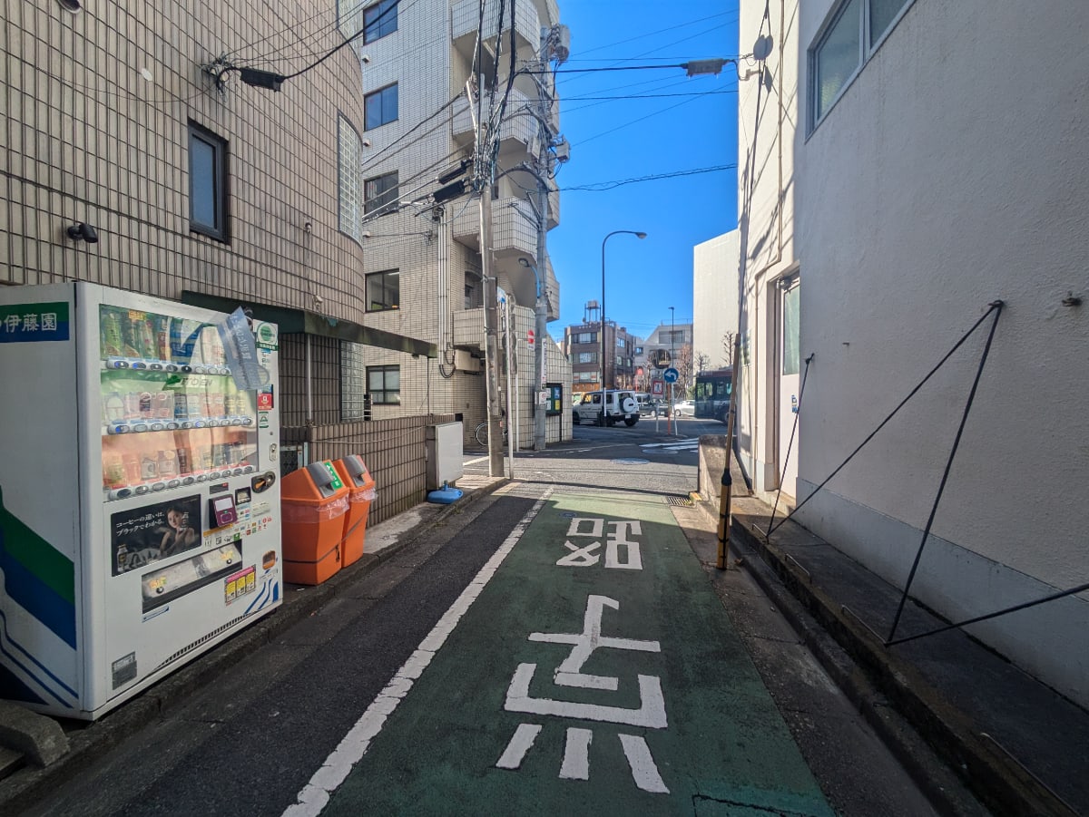 v20250904150707/fresh/building/J00100401808_9