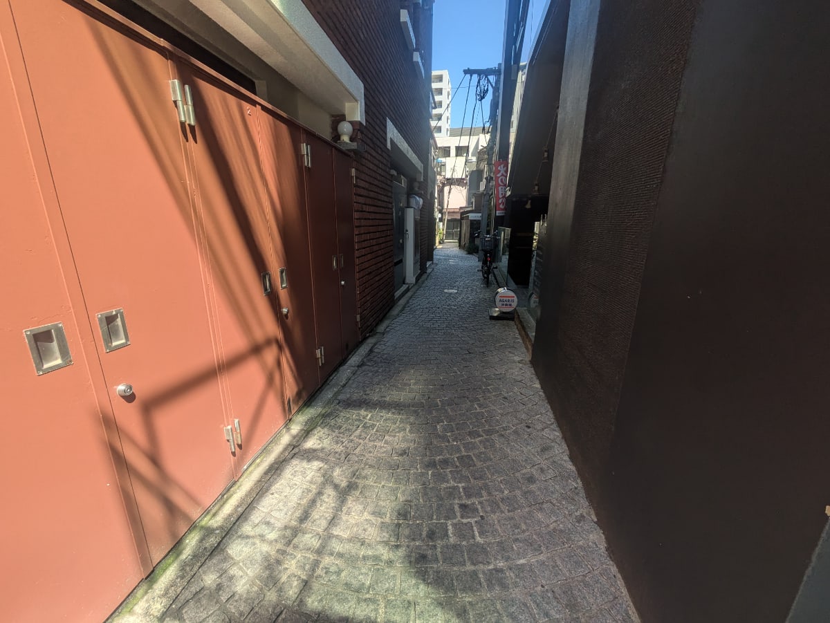 v20250905150805/fresh/building/J00100370392_9