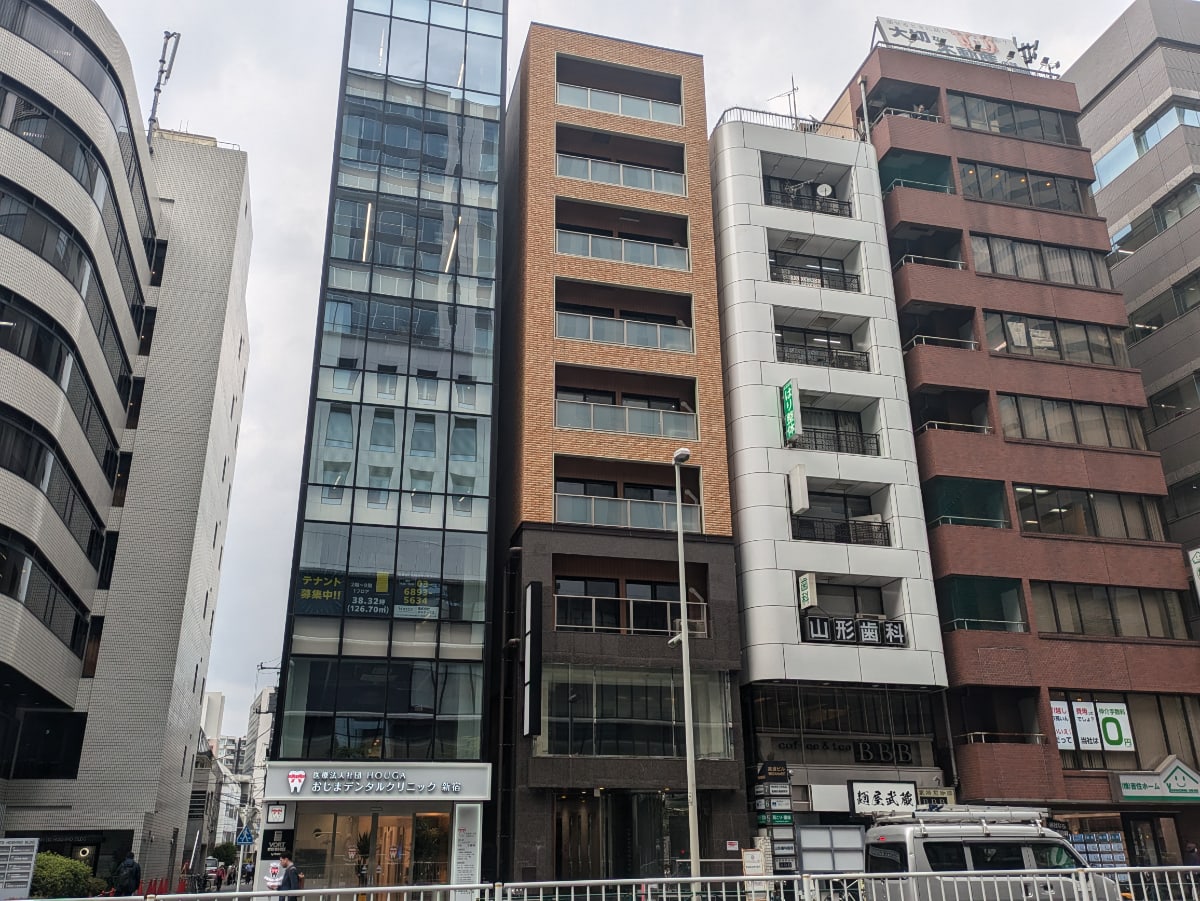 v20250905150805/fresh/building/J00100373921_5
