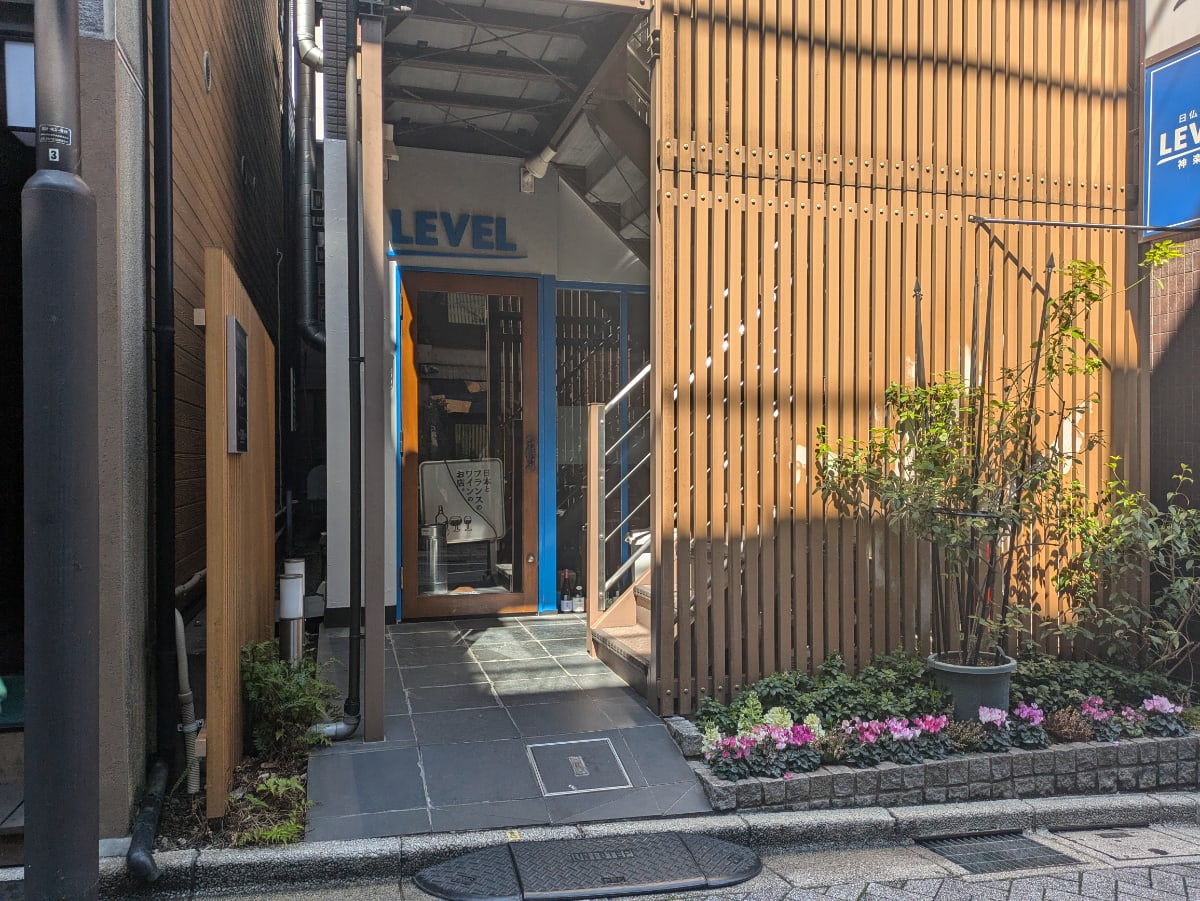 v20250905150805/fresh/building/J00100407996_3