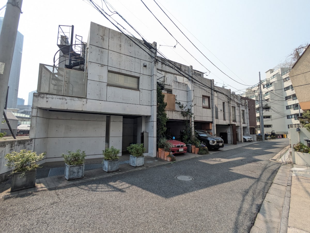 v20250905150805/fresh/building/J00100608241_1