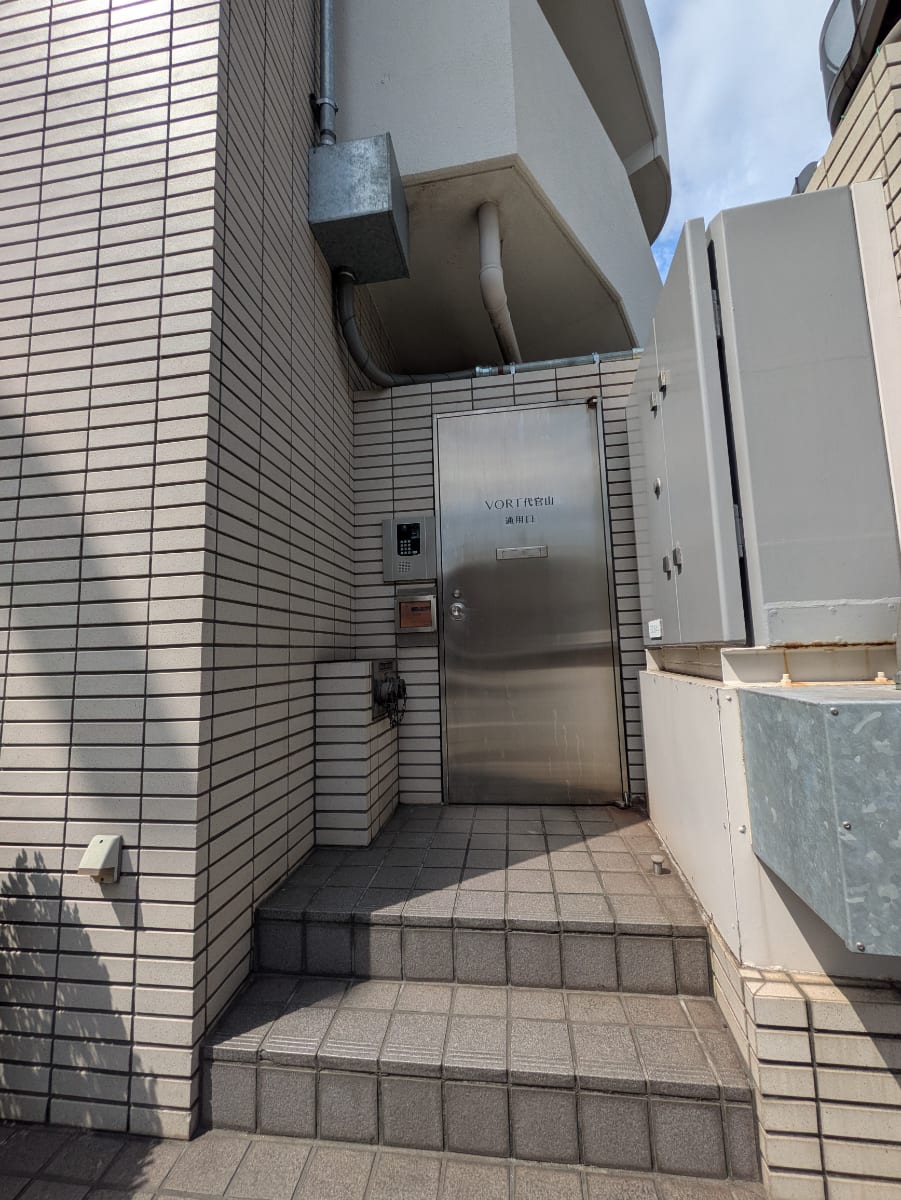 v20250907150605/fresh/building/J00100379498_11