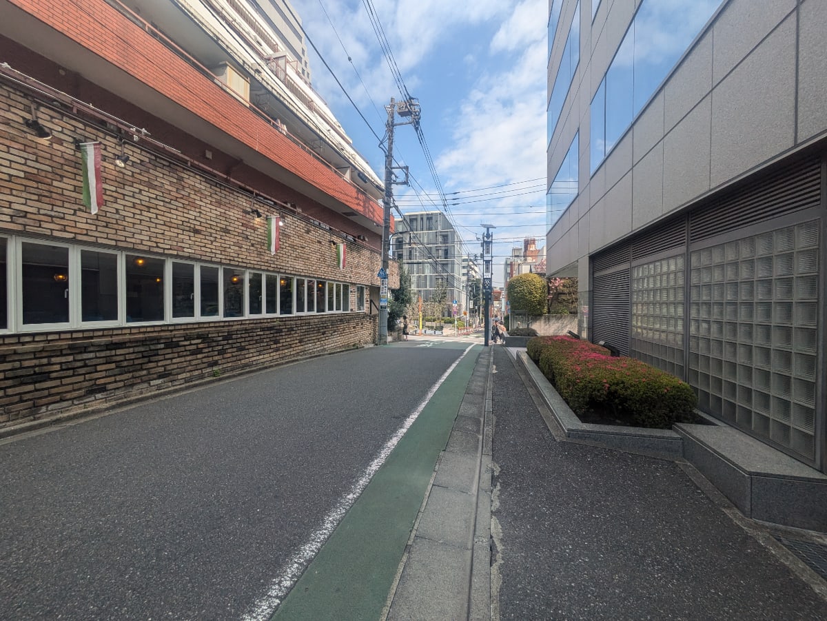 v20250907150605/fresh/building/J00100386812_12