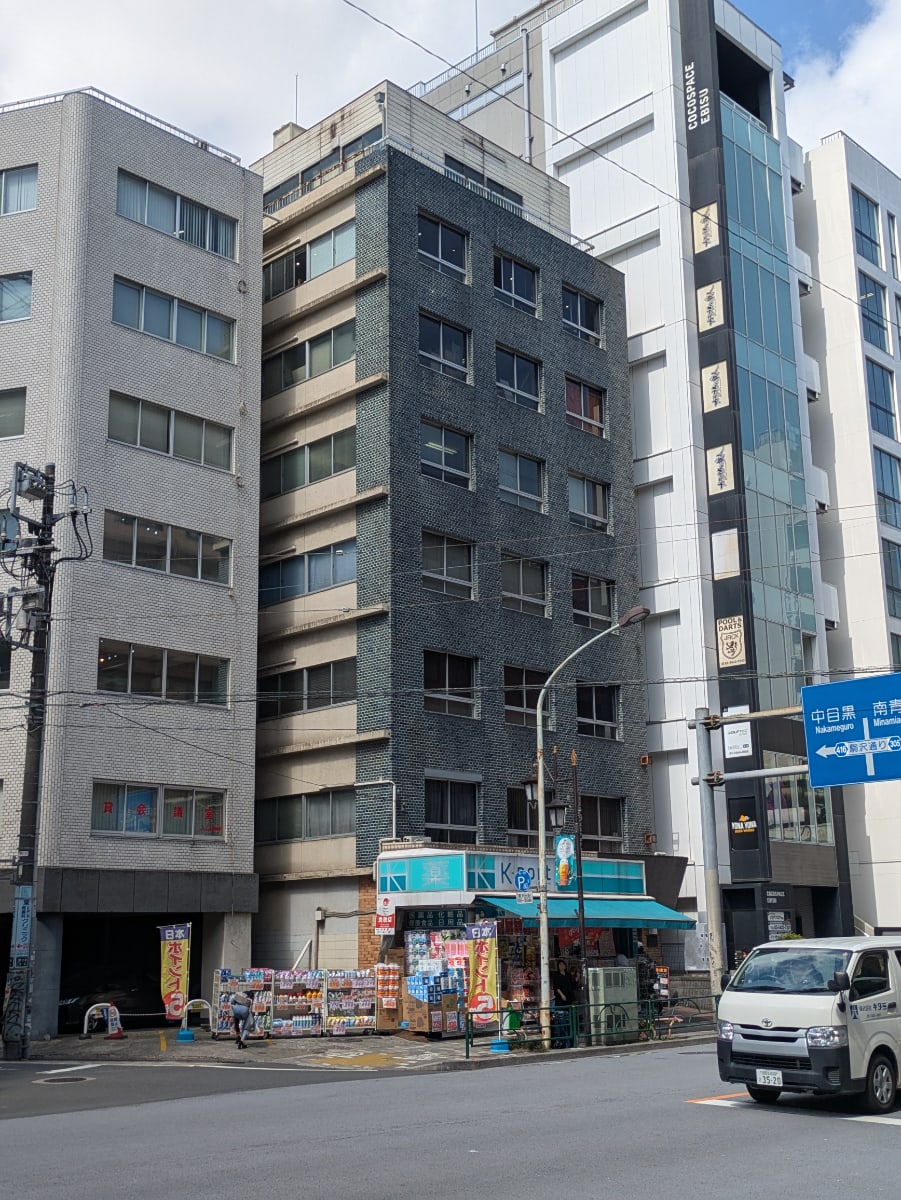 v20250909150707/fresh/building/J00100374405_8