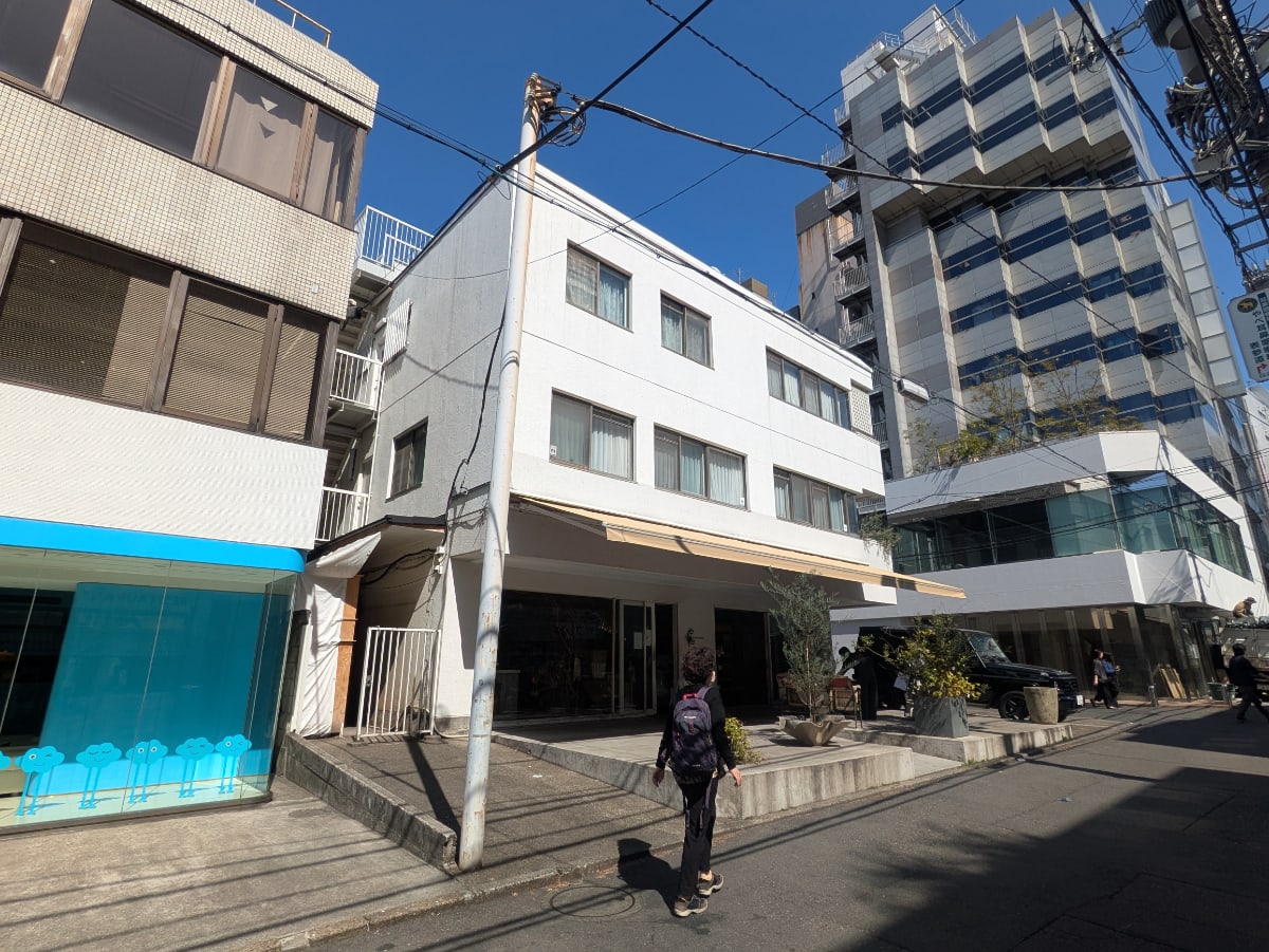 v20250909150707/fresh/building/J00100376042_7