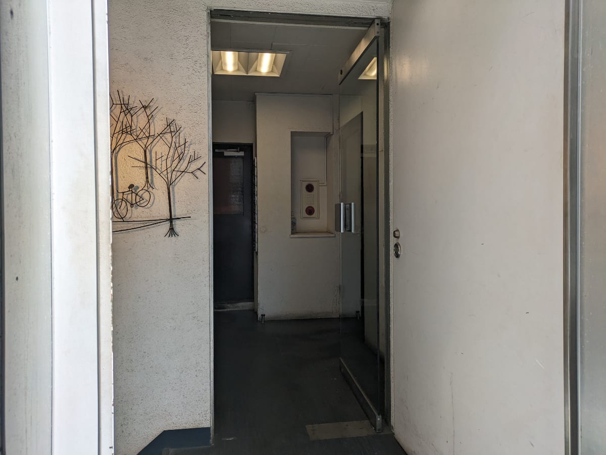 v20250909150707/fresh/building/J00100385693_3