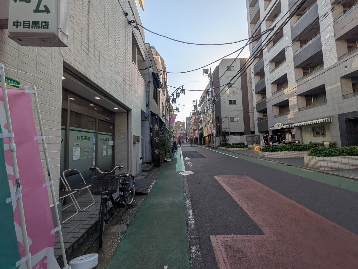 v20250909150707/fresh/building/J00100397963_7