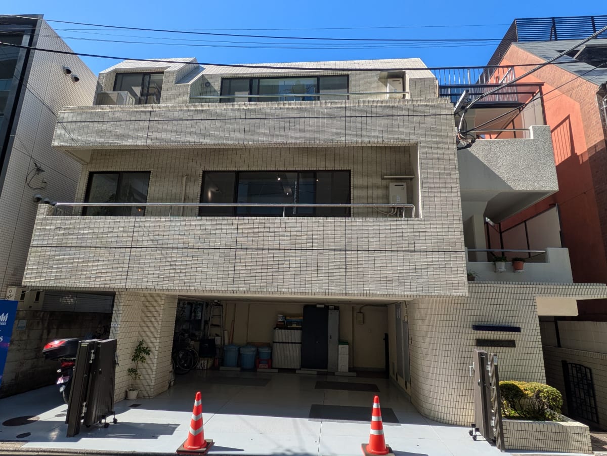 v20250909150707/fresh/building/J00100403288_1
