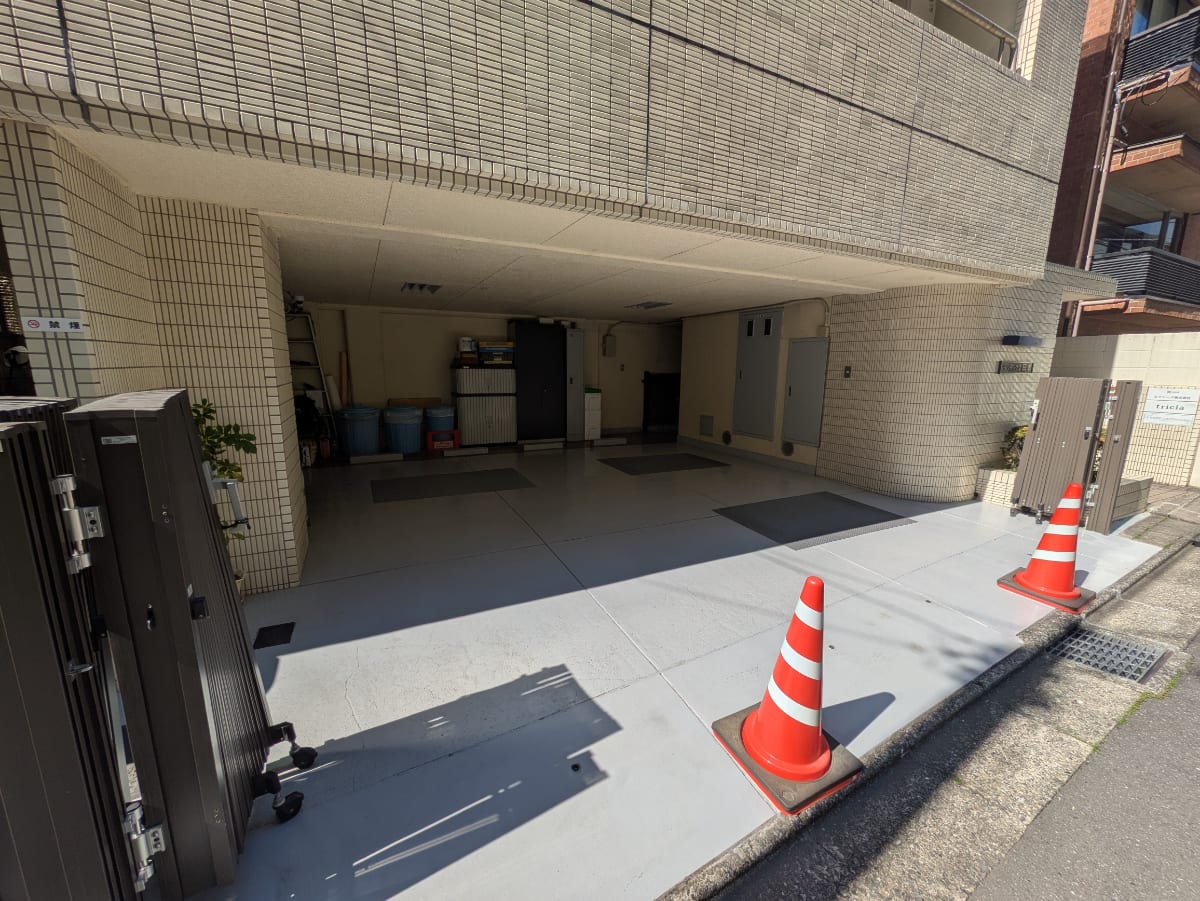 v20250909150707/fresh/building/J00100403288_7