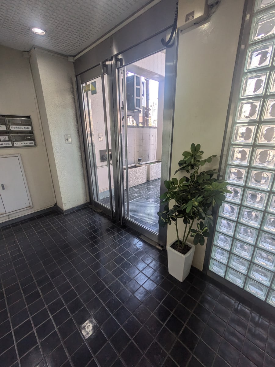 v20250910150809/fresh/building/J00100386403_8