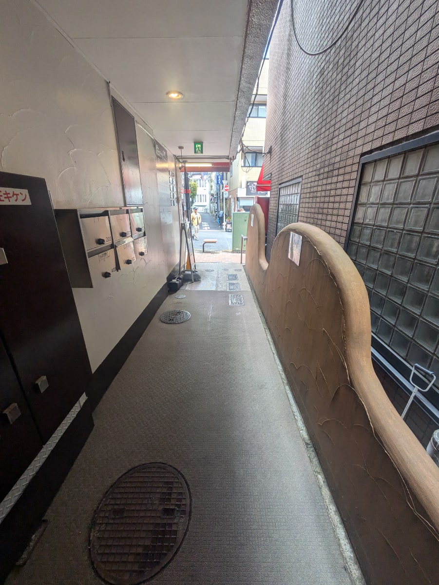 v20250910150809/fresh/building/J00100443913_10