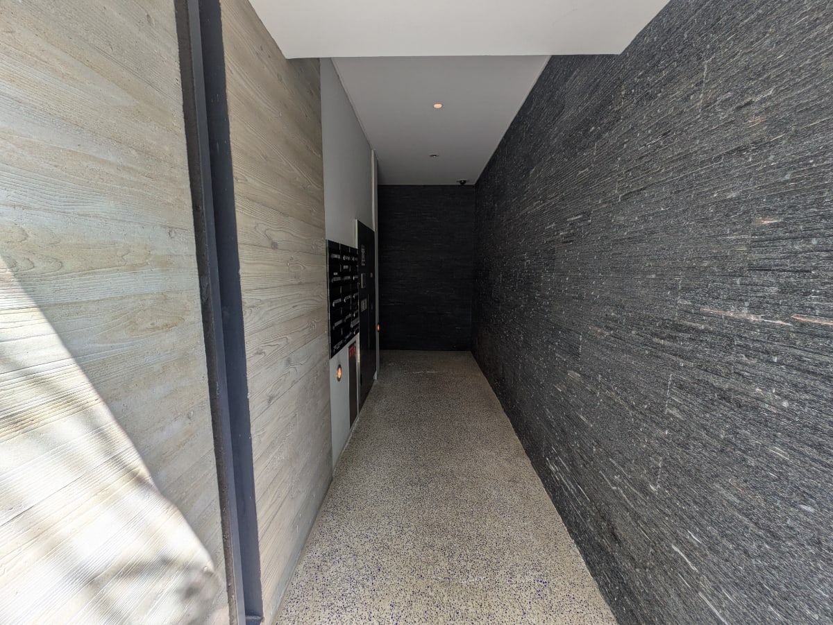 v20250910150809/fresh/building/J00100477852_11