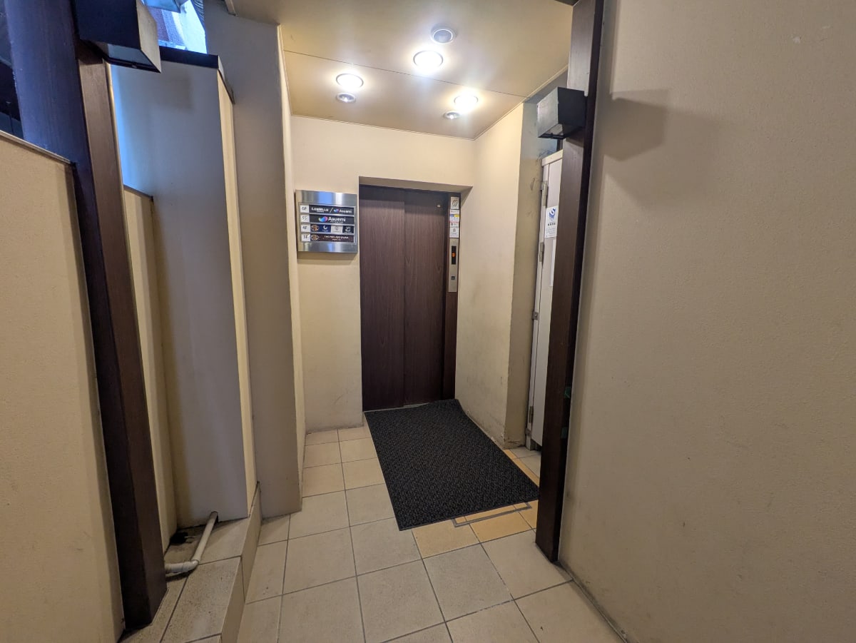 v20250911150707/fresh/building/J00100376305_9