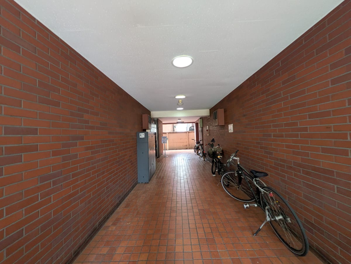 v20250911150707/fresh/building/J00100404327_9