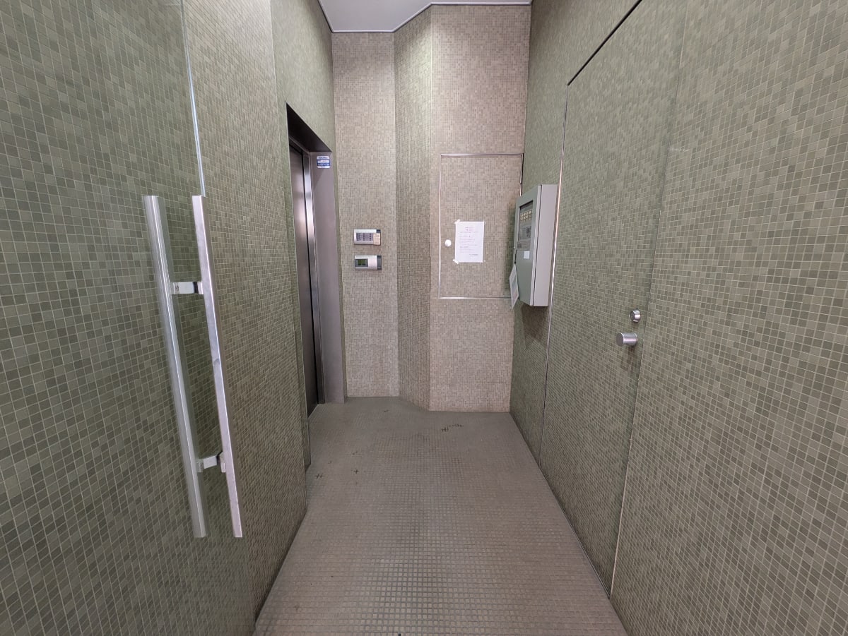 v20250911150707/fresh/building/J00100406883_7