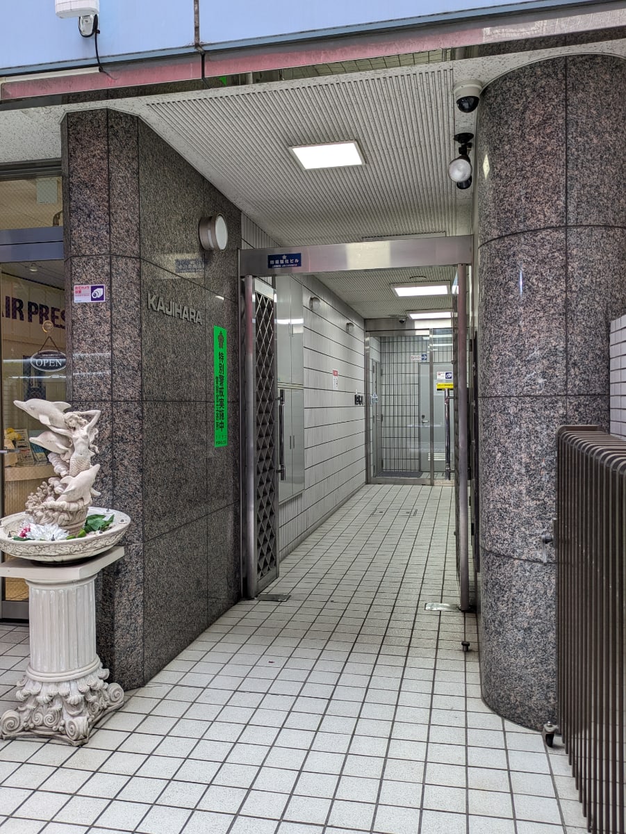 v20250912150807/fresh/building/J00100389697_3