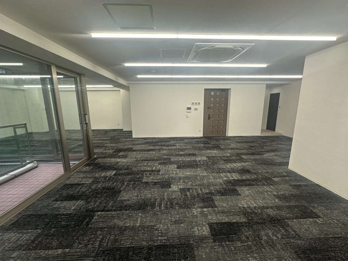 v20250912150807/fresh/building/J00100438284_19