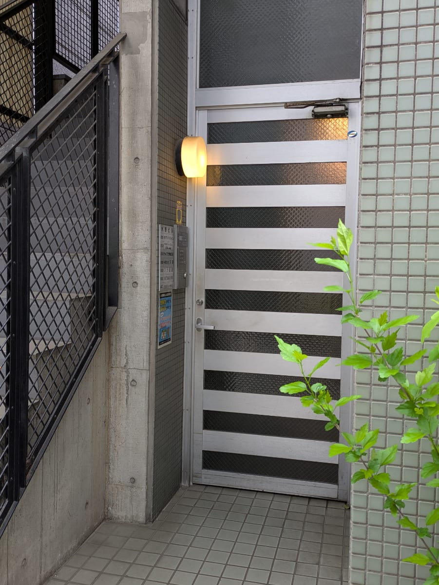 v20250913150703/fresh/building/J00100359821_15