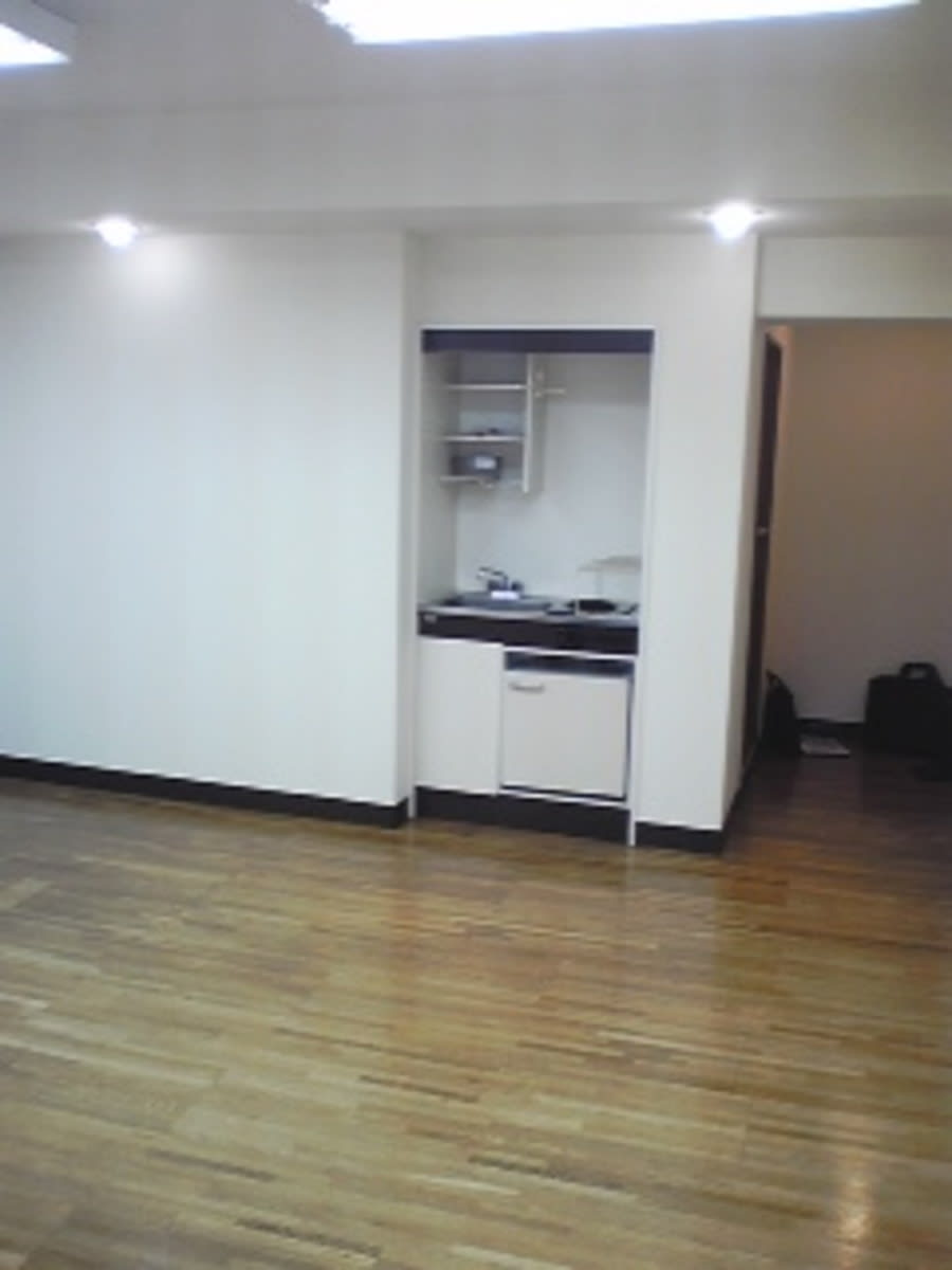 v20250913150703/fresh/building/J00100359821_9