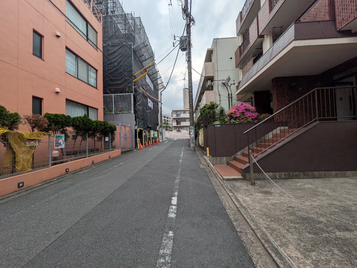 v20250913150703/fresh/building/J00100364717_2