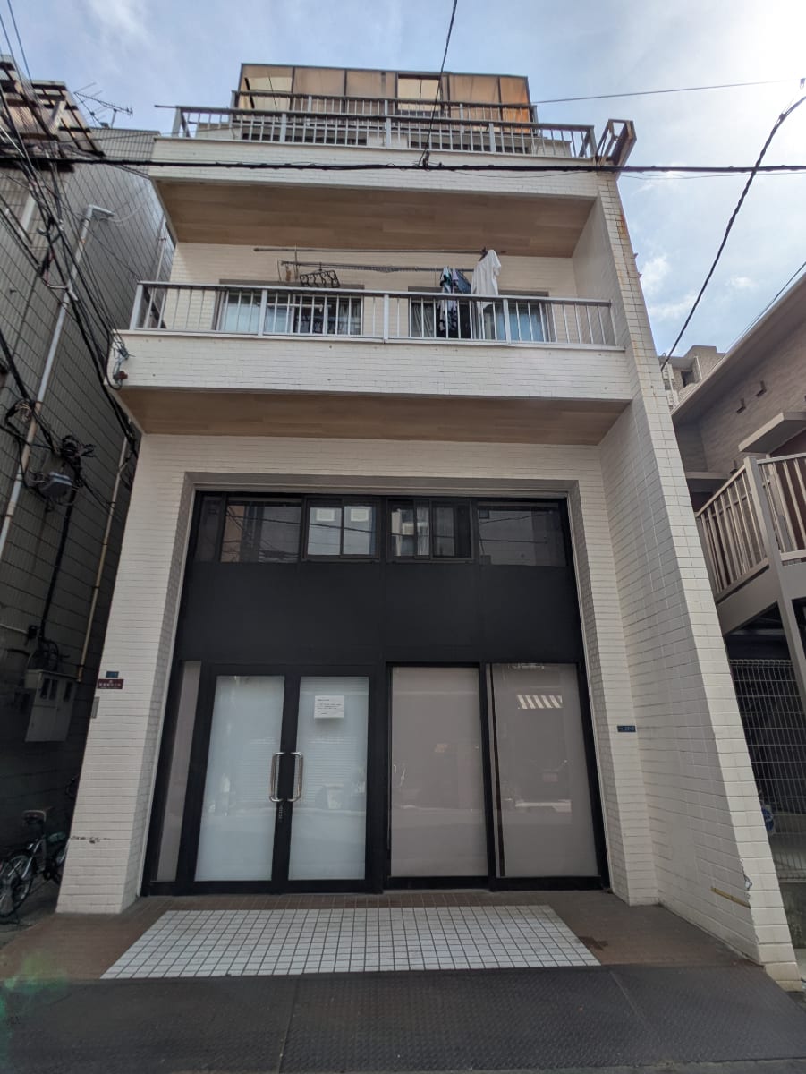v20250913150703/fresh/building/J00100366965_1