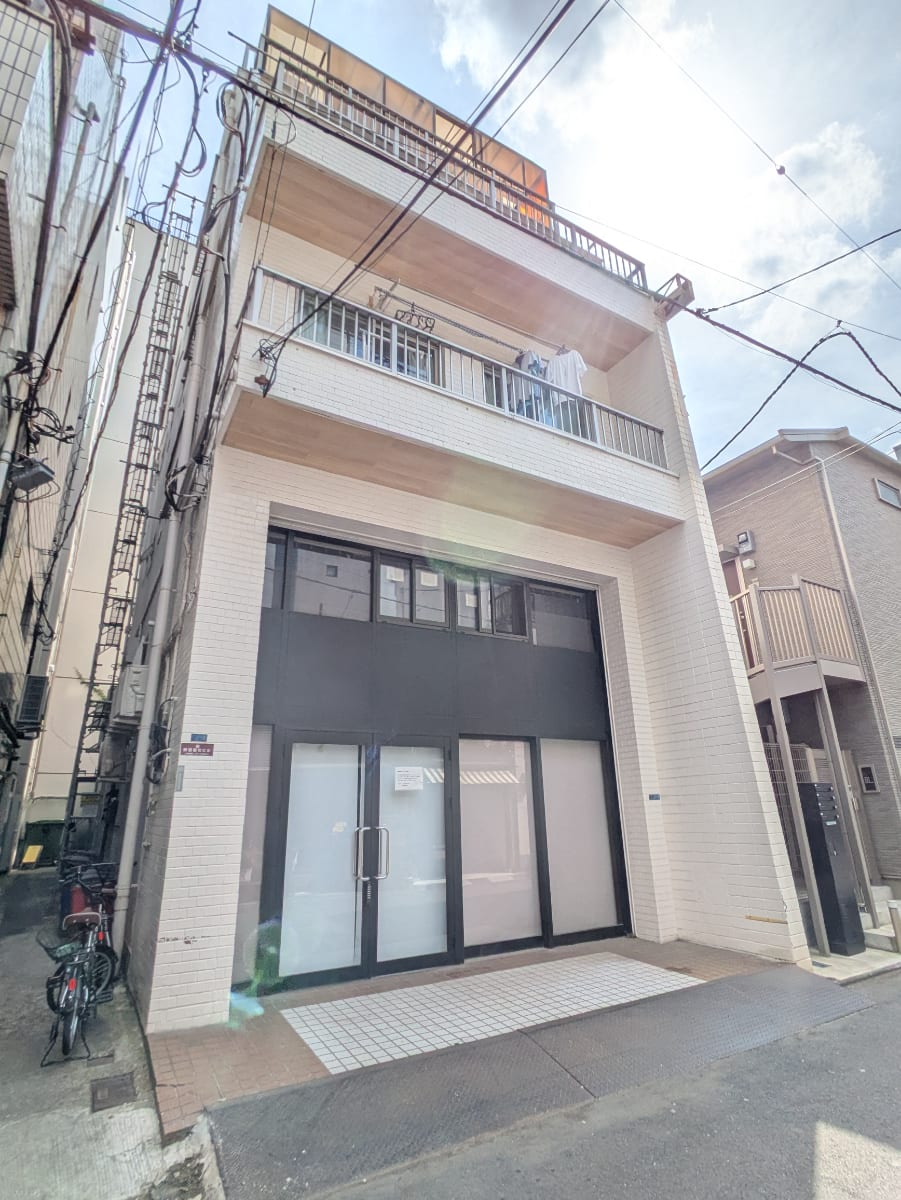 v20250913150703/fresh/building/J00100366965_9