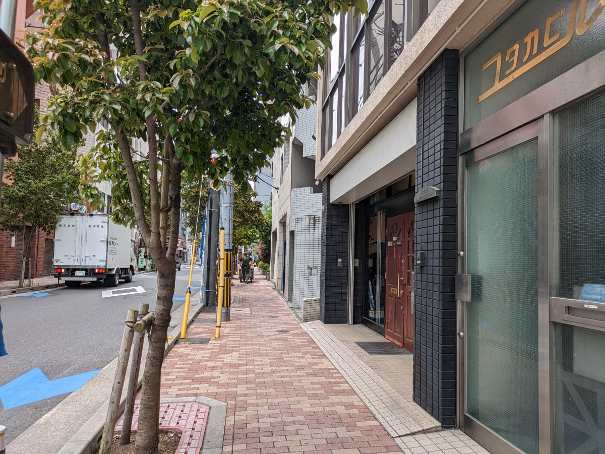 v20250913150703/fresh/building/J00100373224_10