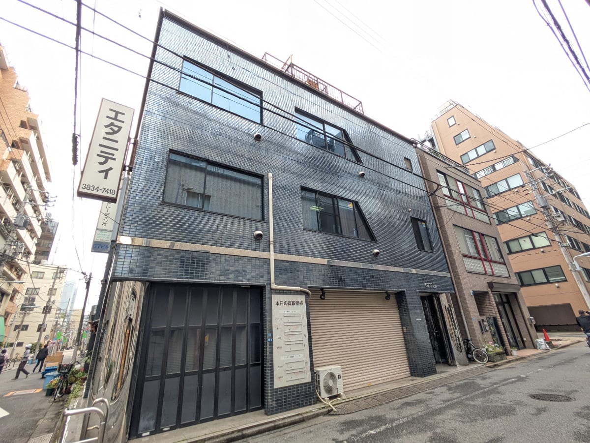 v20250913150703/fresh/building/J00100373413_9