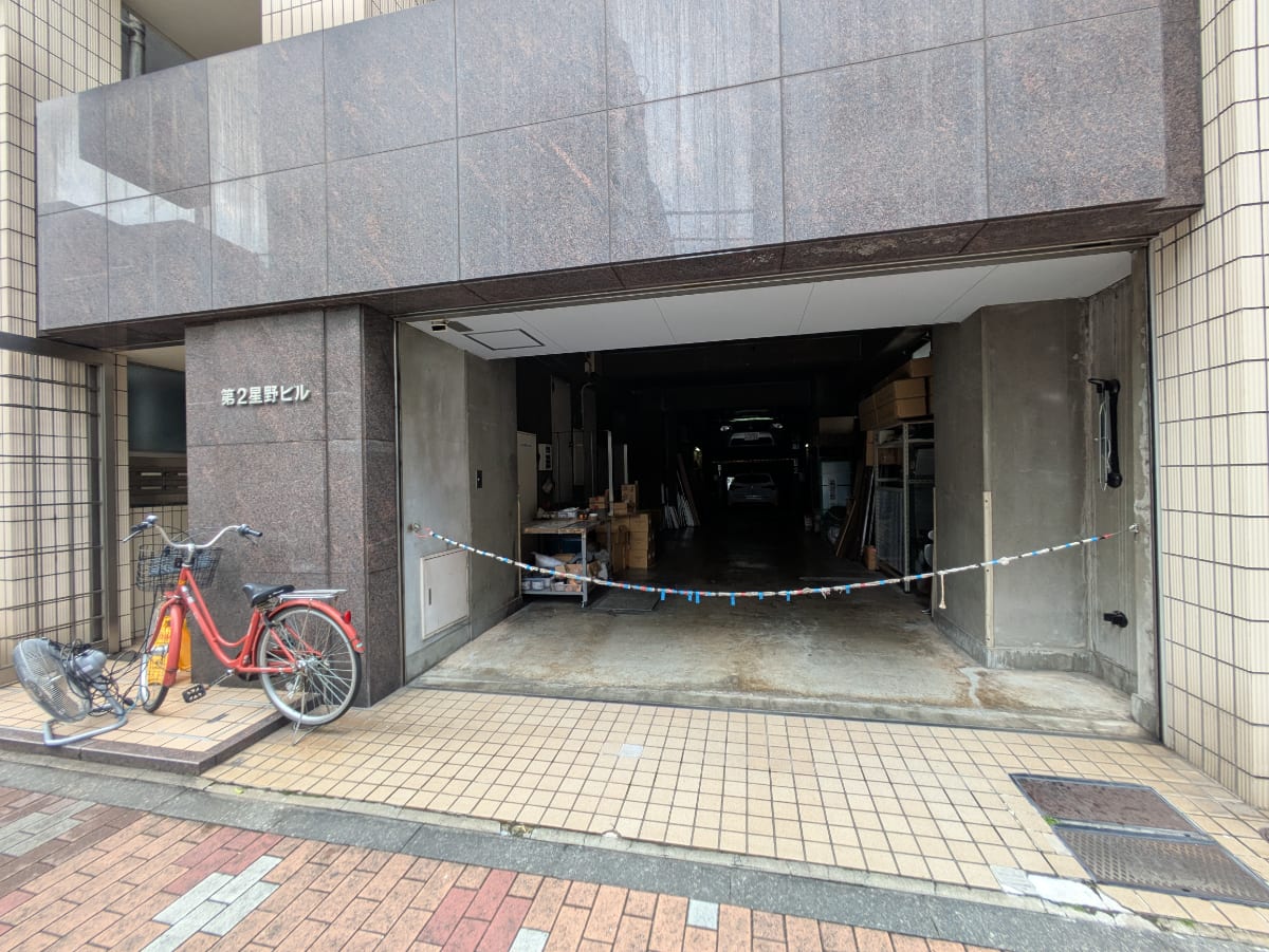 v20250913150703/fresh/building/J00100379281_13