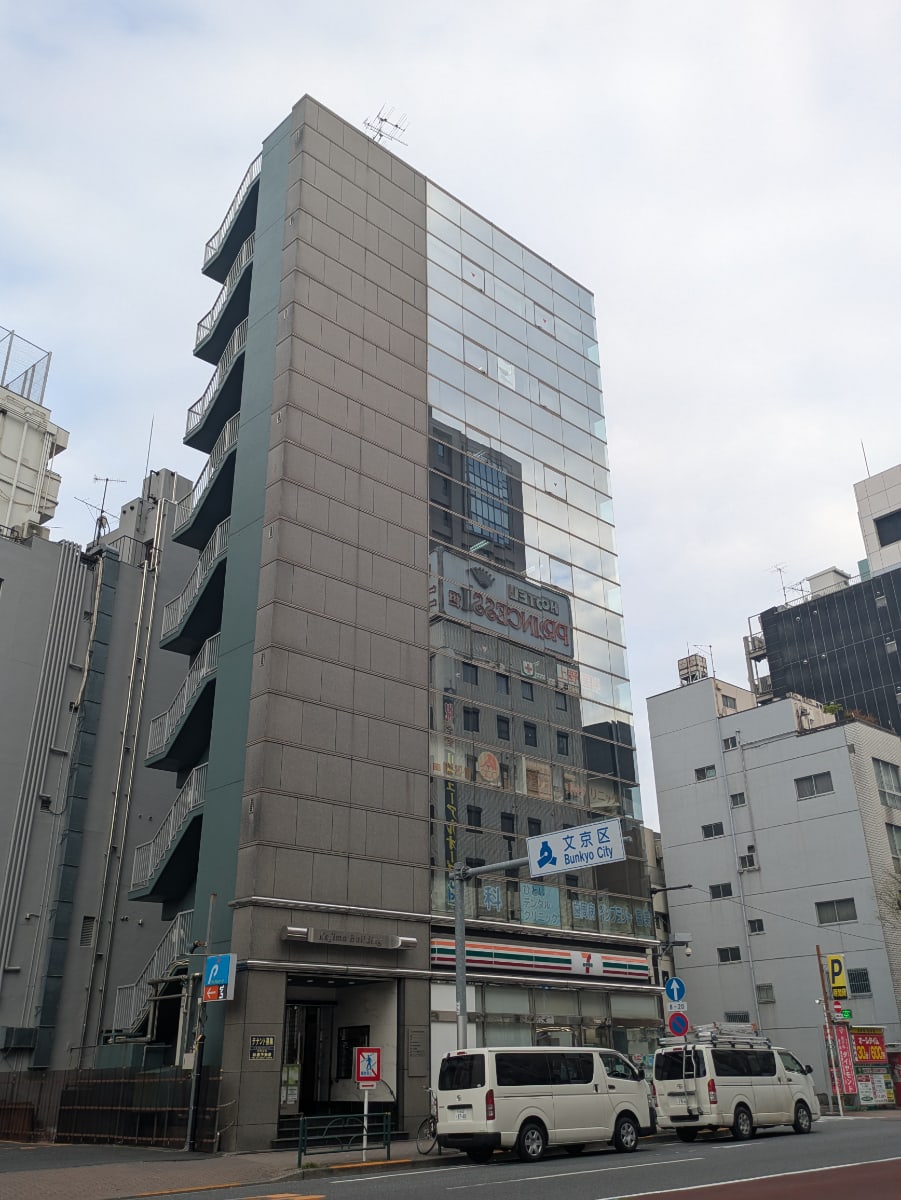 v20250913150703/fresh/building/J00100379869_10