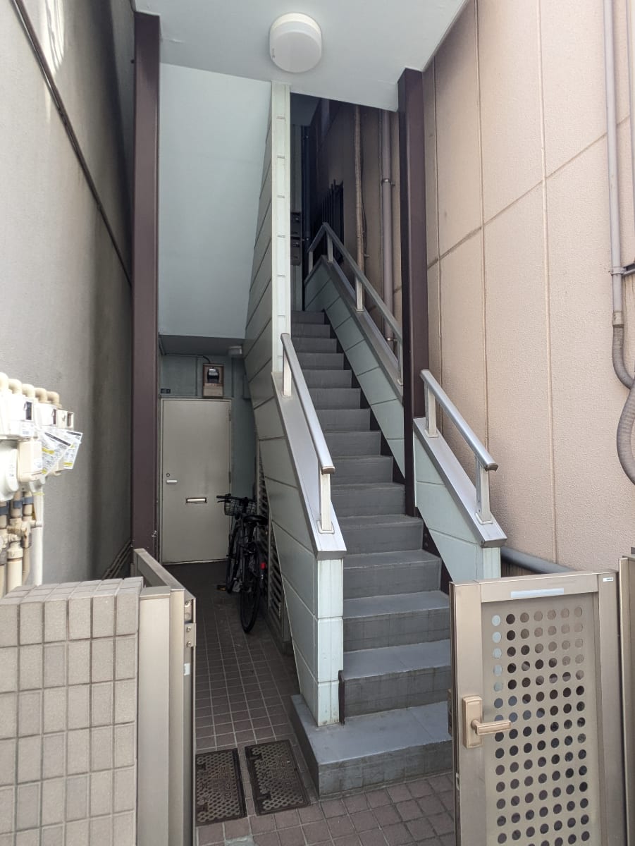 v20250913150703/fresh/building/J00100380298_3