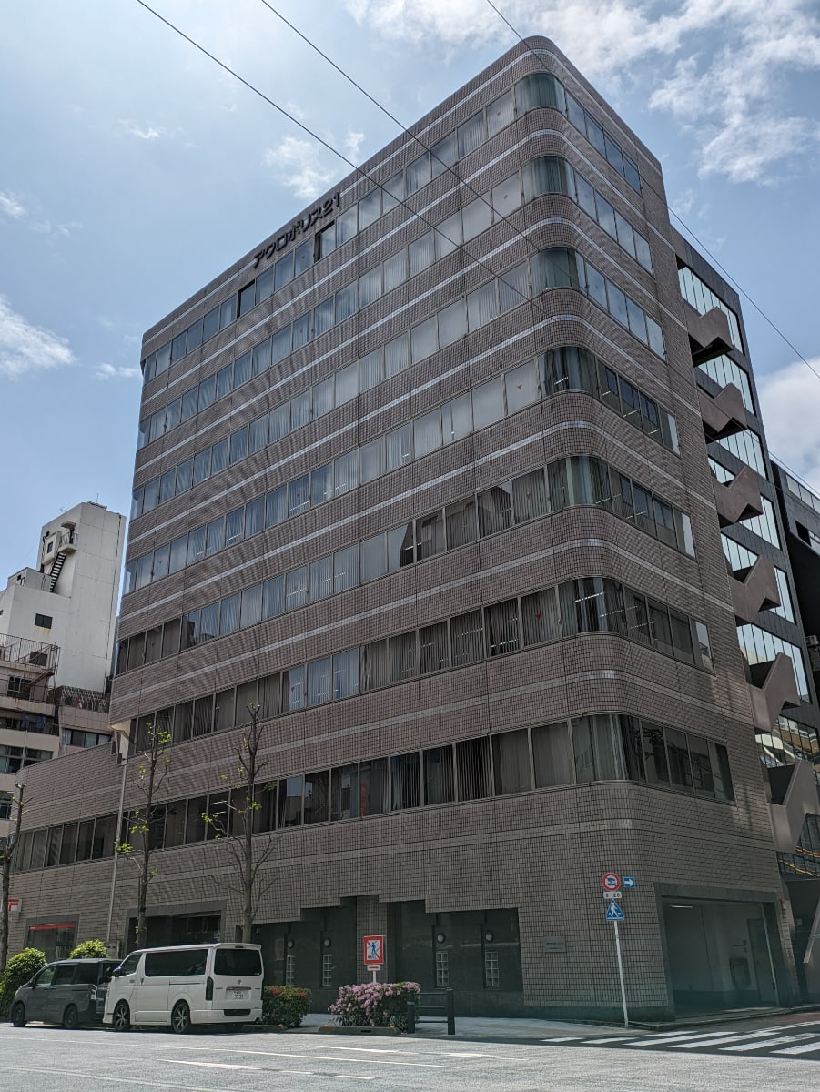 v20250913150703/fresh/building/J00100381049_11