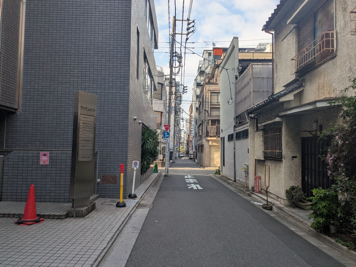v20250913150703/fresh/building/J00100389410_2