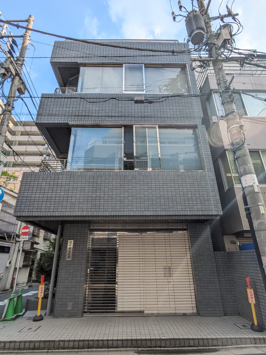 v20250913150703/fresh/building/J00100389410_8