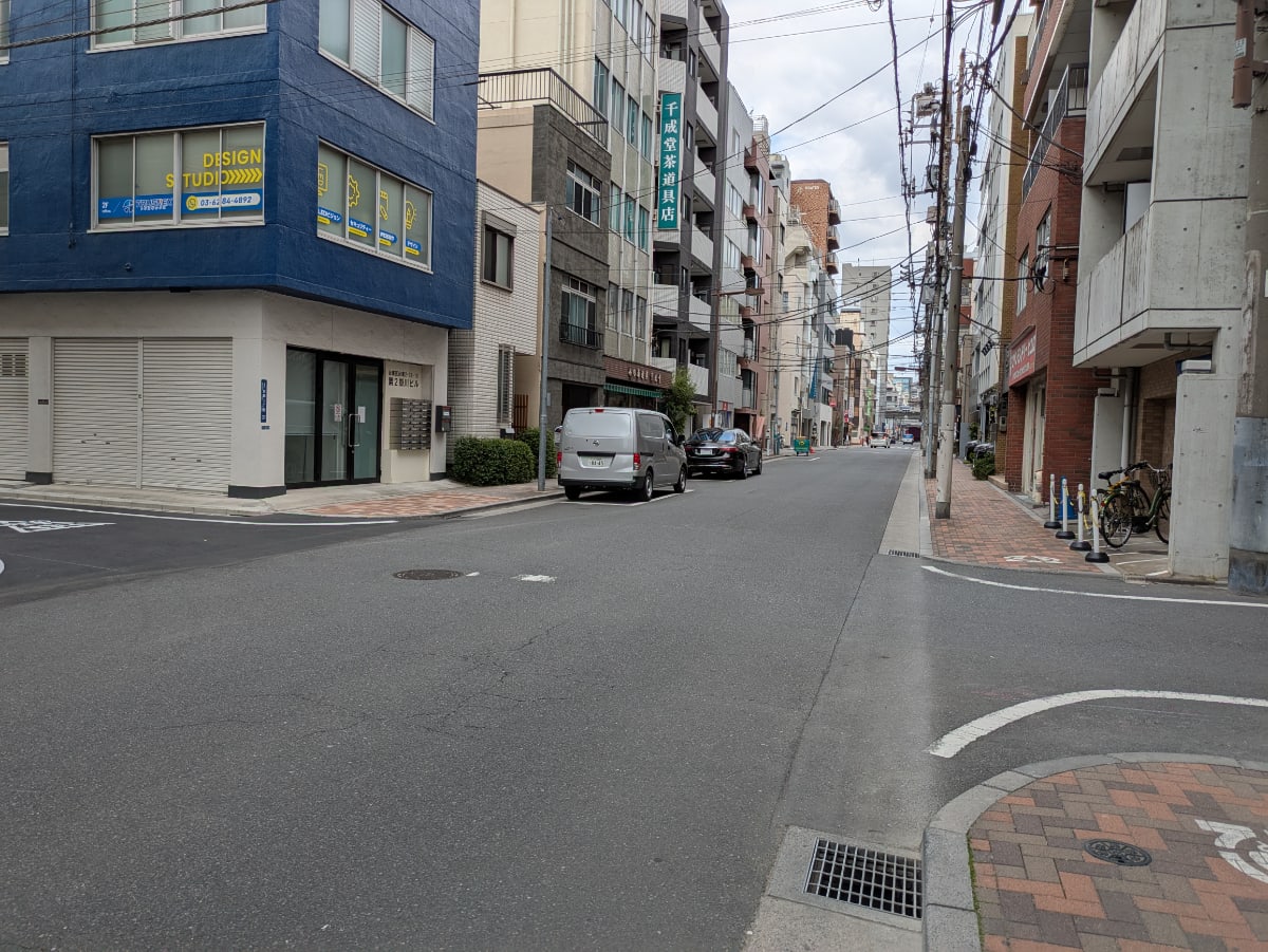 v20250913150703/fresh/building/J00100389971_13