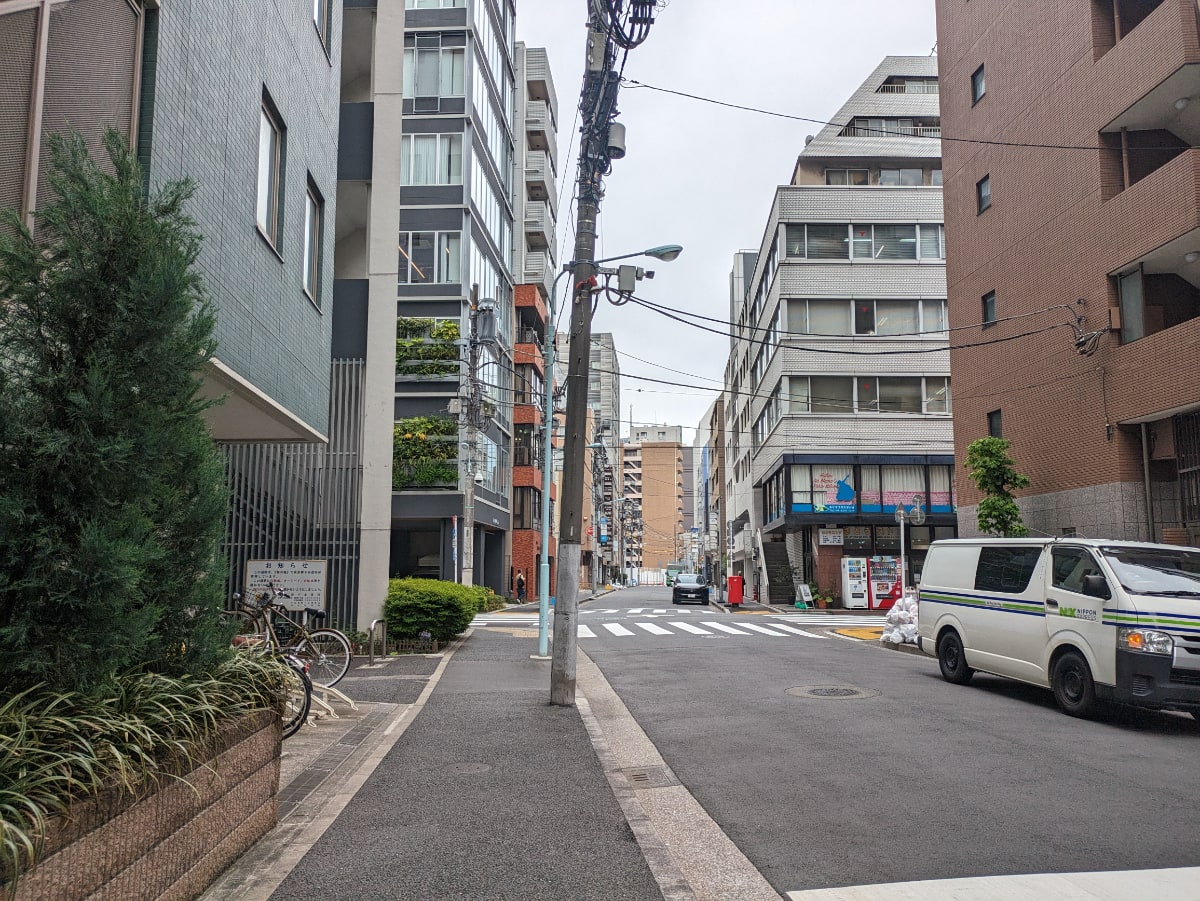 v20250913150703/fresh/building/J00100392815_2