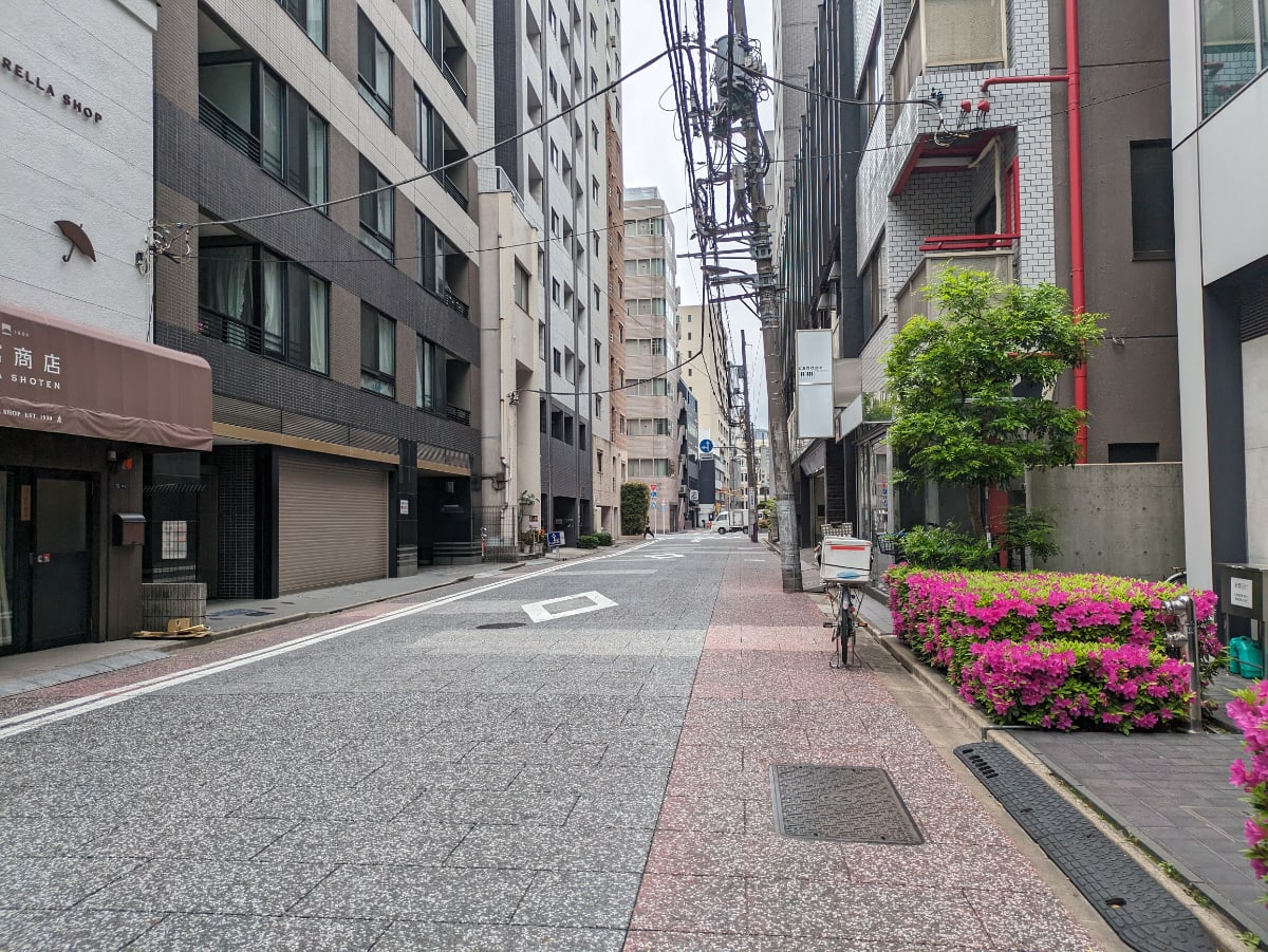 v20250913150703/fresh/building/J00100392922_8