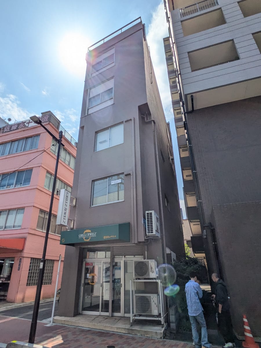 v20250913150703/fresh/building/J00100402211_5