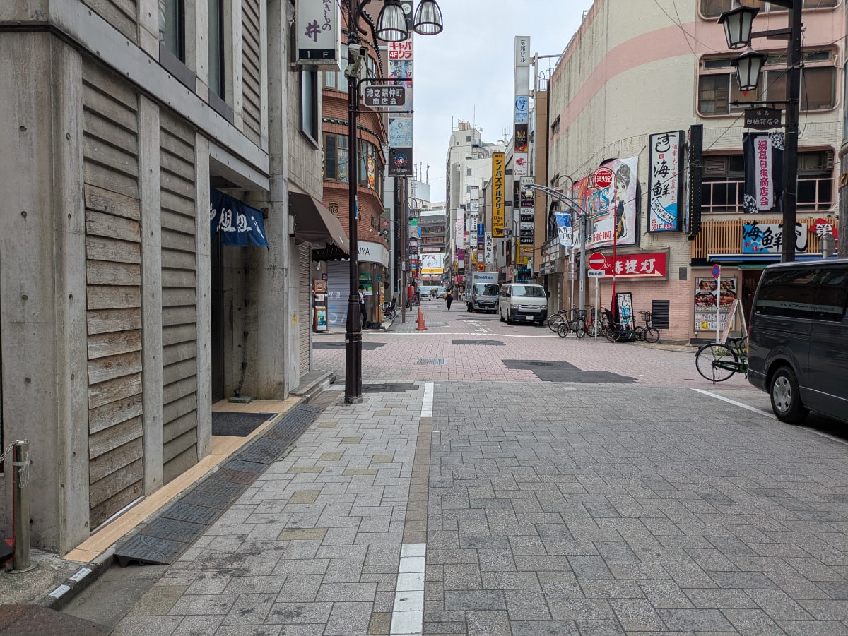 v20250913150703/fresh/building/J00100404360_10