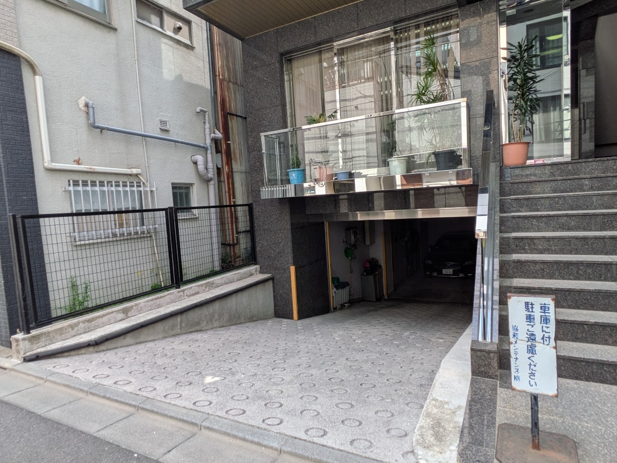 v20250913150703/fresh/building/J00100406486_7