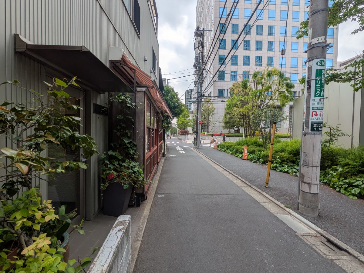 v20250913150703/fresh/building/J00100407801_2