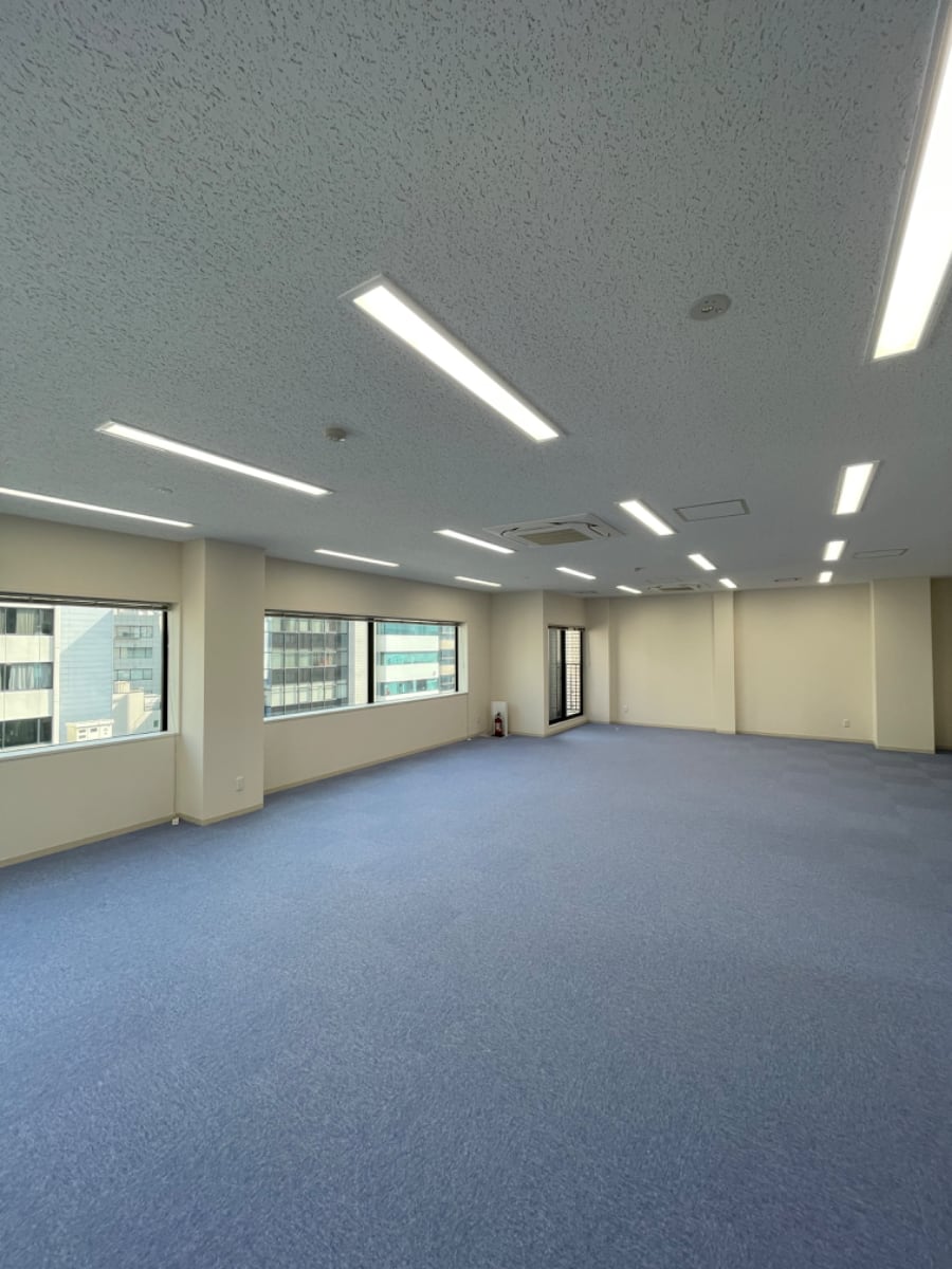 v20250913150703/fresh/building/J00100475735_9