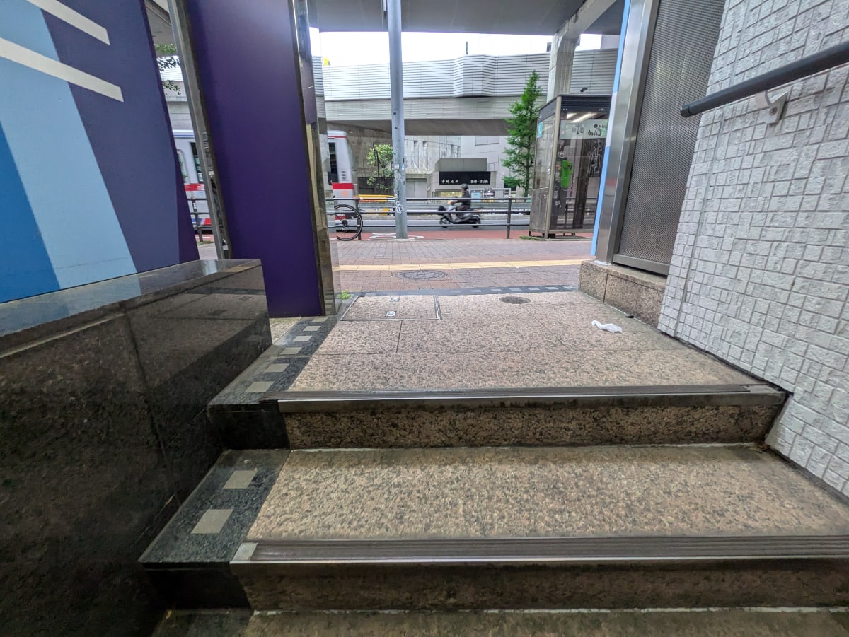 v20250913150703/fresh/building/J00100501643_8