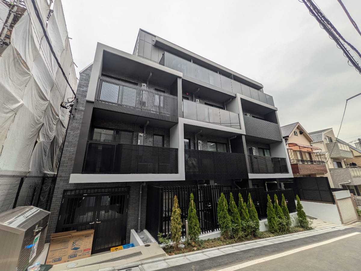 v20250913150703/fresh/building/J00100611610_1