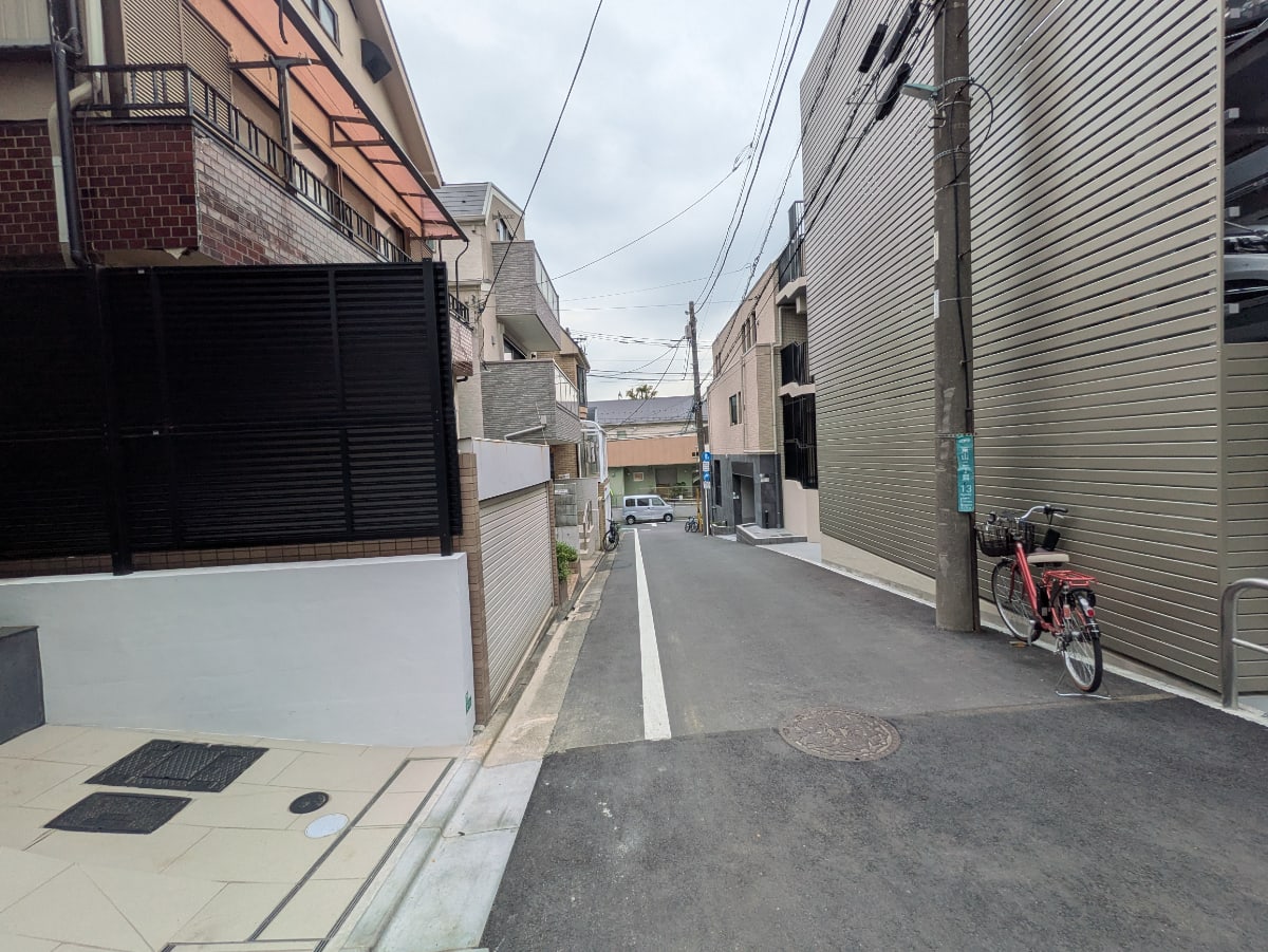 v20250913150703/fresh/building/J00100611610_2
