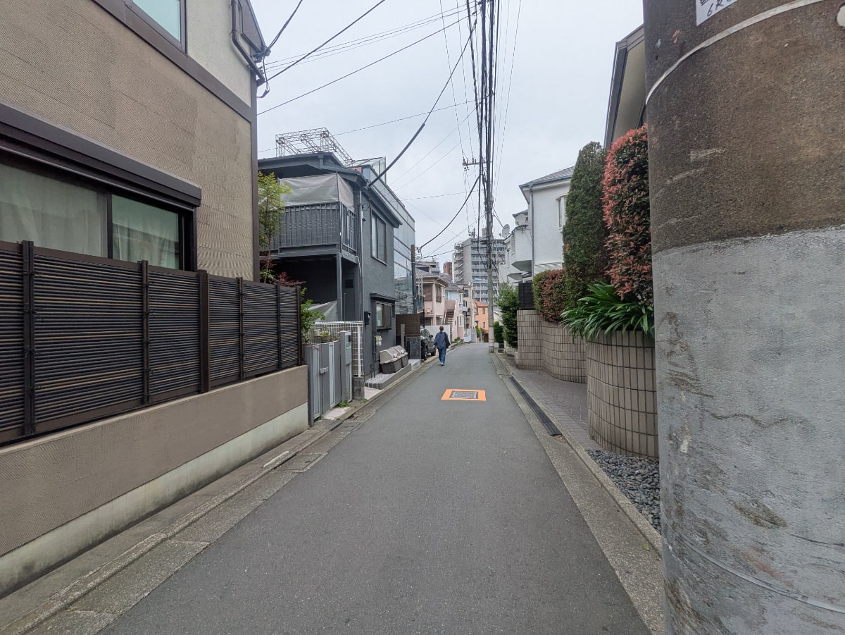 v20250913150703/fresh/building/J00100630877_2